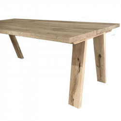 Robuuste eiken eettafel met eiken poten