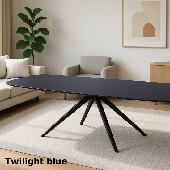 Deens ovaal HPL eettafel met taps lopende gebogen poten