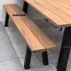 Iroko hardhouten tuinbank met stalen onderstel